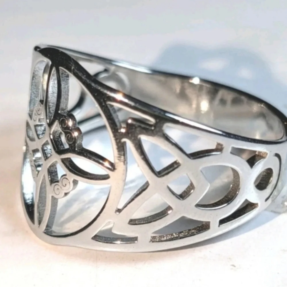 Silvery Stainless  steel Cutout Celtic-knot Style Ring Sz9